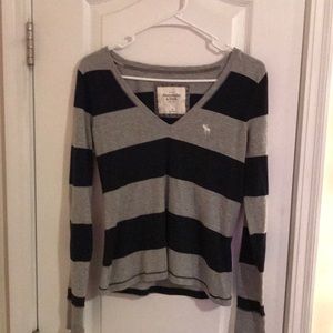 Abercrombie & Fitch horizontal long sleeved shirt
